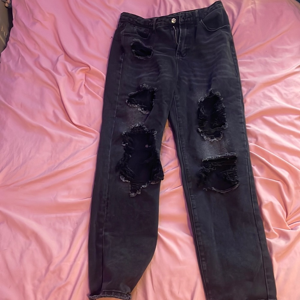 black baggy jeans